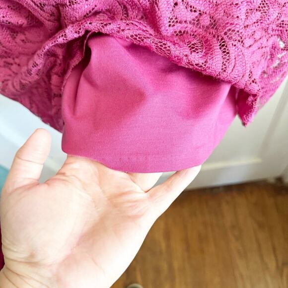 Garnet Hill Burgundy Lace Sheath Dress 3/4 Sleeve Scalloped Hemline 2 Classy - Picture 6 of 13